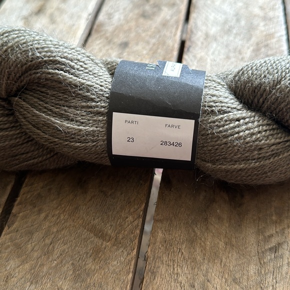 Luxury hand dyed yarn Isager Alpaca Merino - Picture 3 of 3